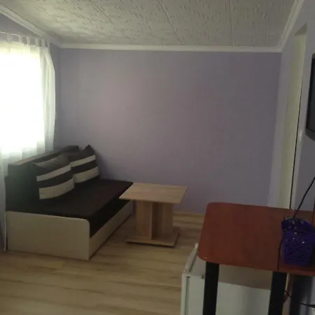 Vendégház Бунгала Ивон Равда *